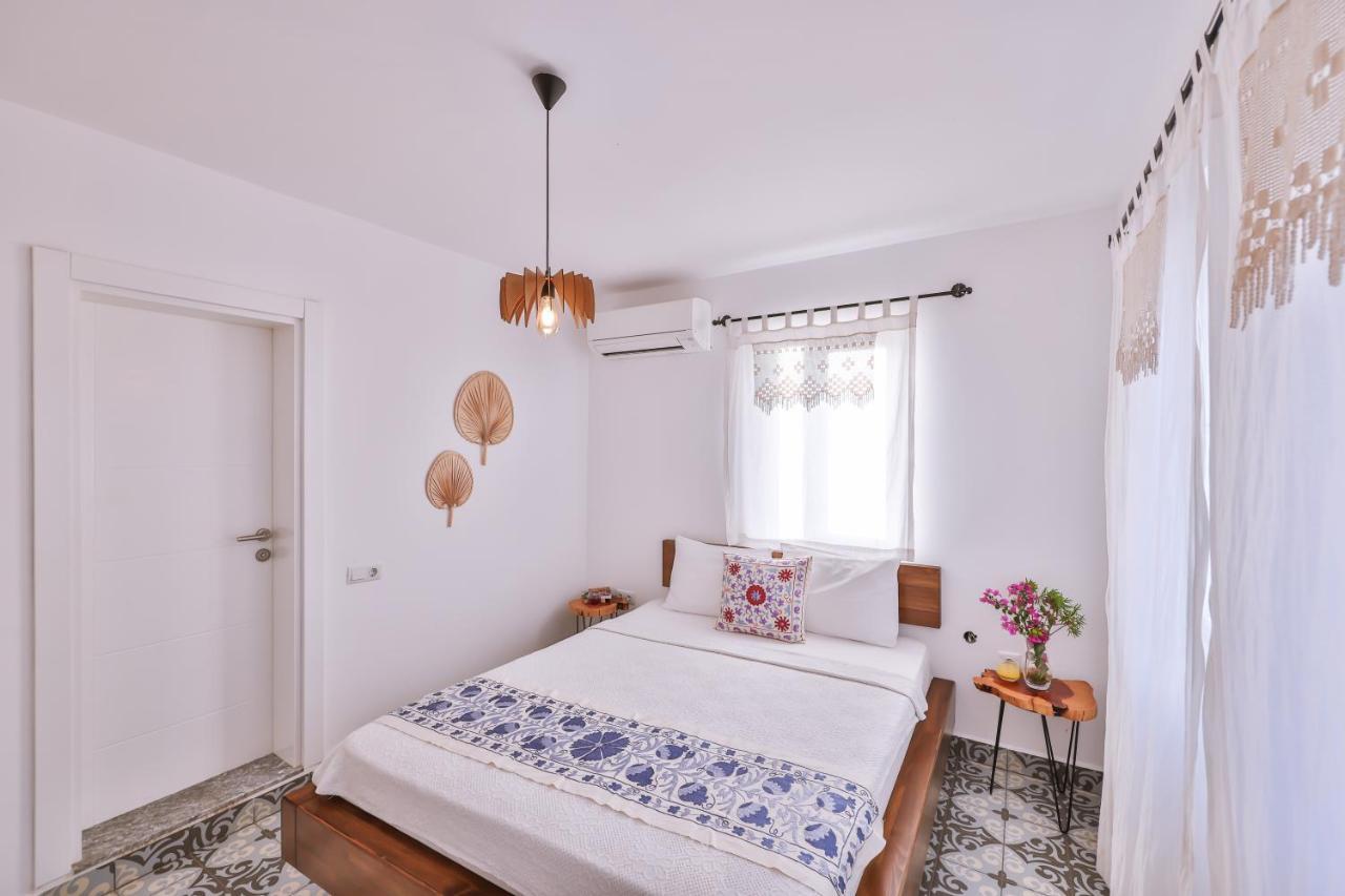 Dantel Butik Ev Pansiyon Kaș Exterior foto